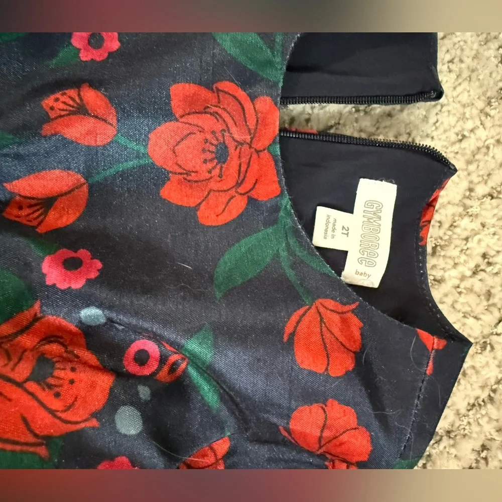Gymboree 2 piece set top and bloomers size 2 EUC holiday red, green, navy floral